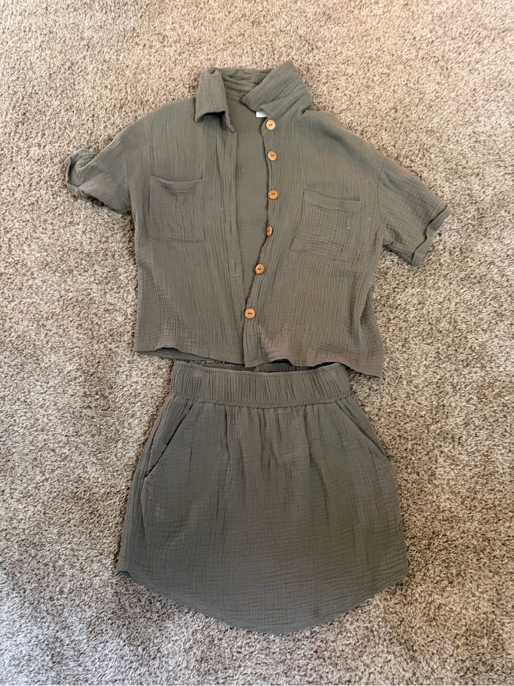 Gorgeous 100% cotton set Lightweight Button Front Top & Skirt Set in olive